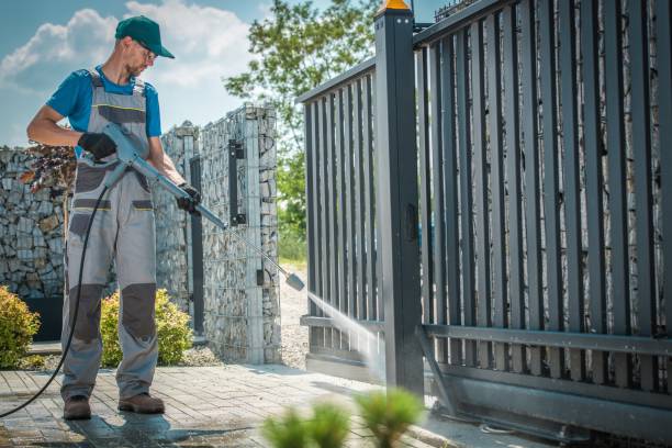 Best Driveway Pressure Washing  in Presque Isle, ME